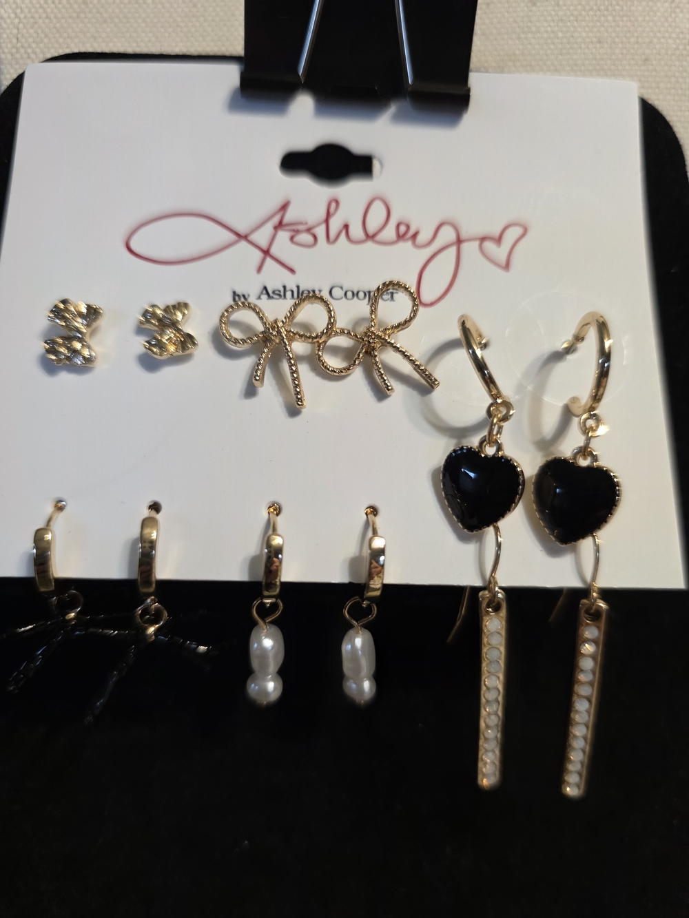 #1048 Ashley Cooper Gold-Tone Earring Set with Black Hearts and Pearl Drops